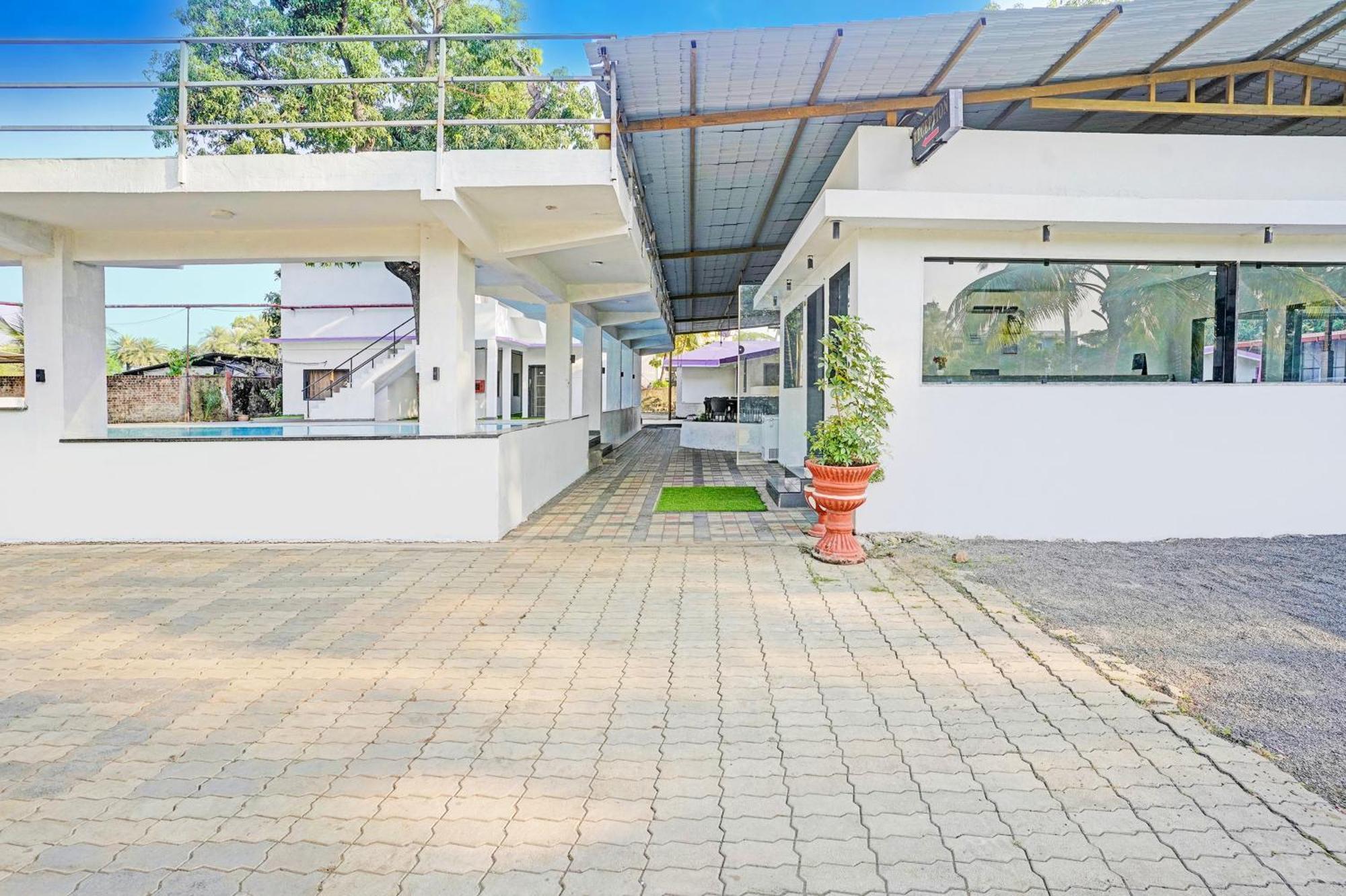 Hotel O Summer House Daman Exteriér fotografie